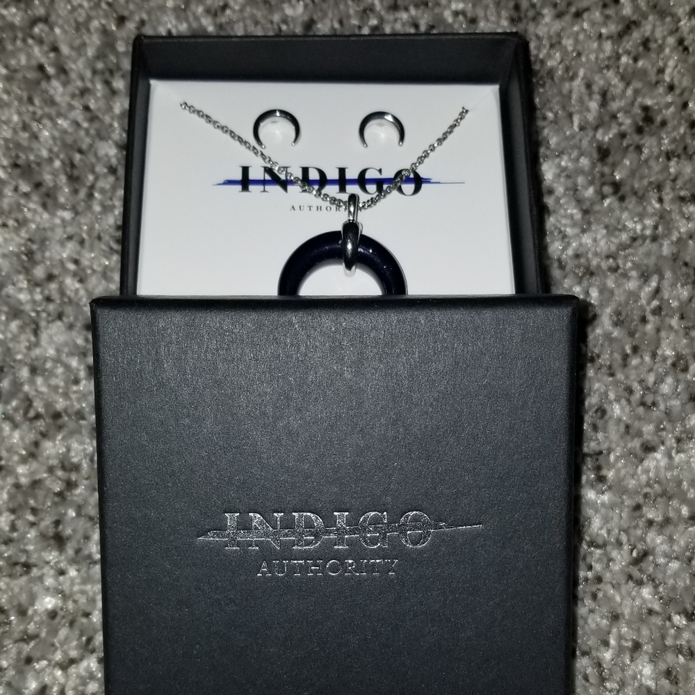 Indigo Authority necklace & earring set - Picture 2 of 2